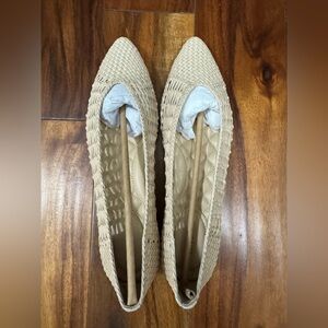 Brand new, never worn Birdies Goldfinch woven flats in dawn